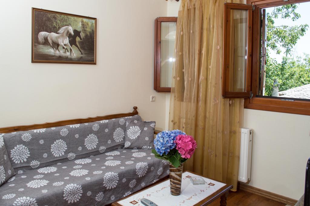 Hotel Adilon Tsagkarada Habitación foto